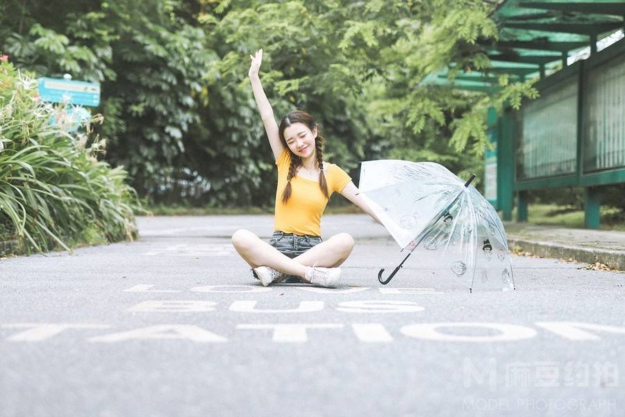 情绪模特