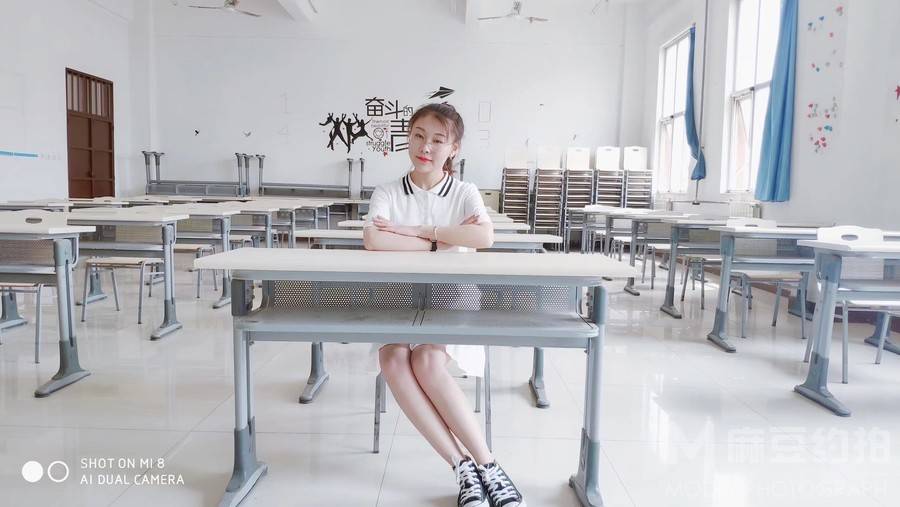 校园模特
