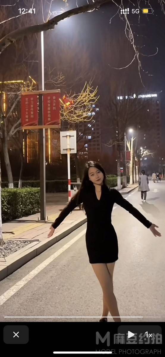 校园模特
