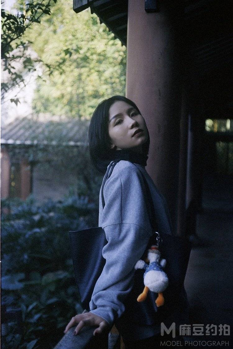 胶片模特