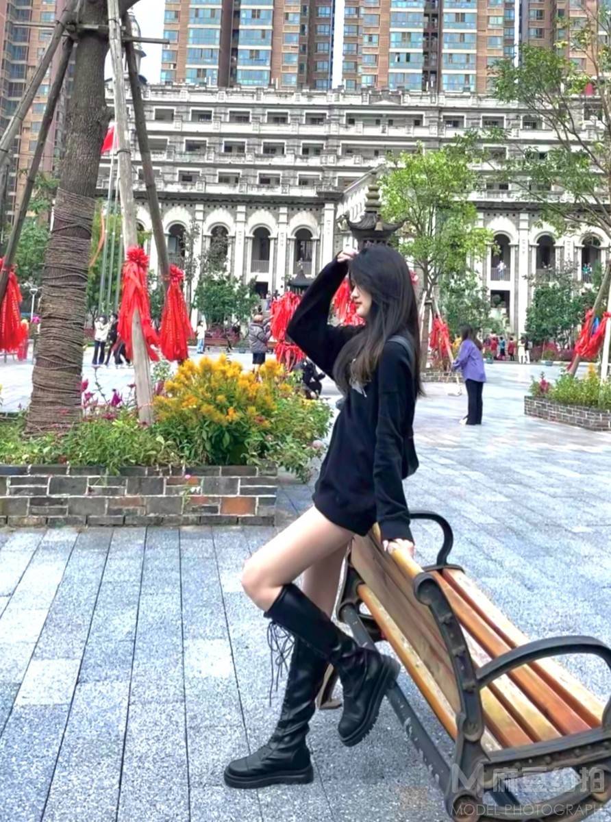 校园模特