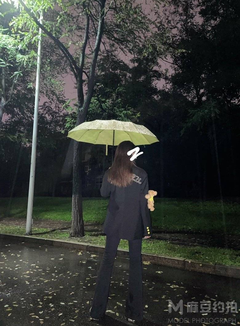 校园模特