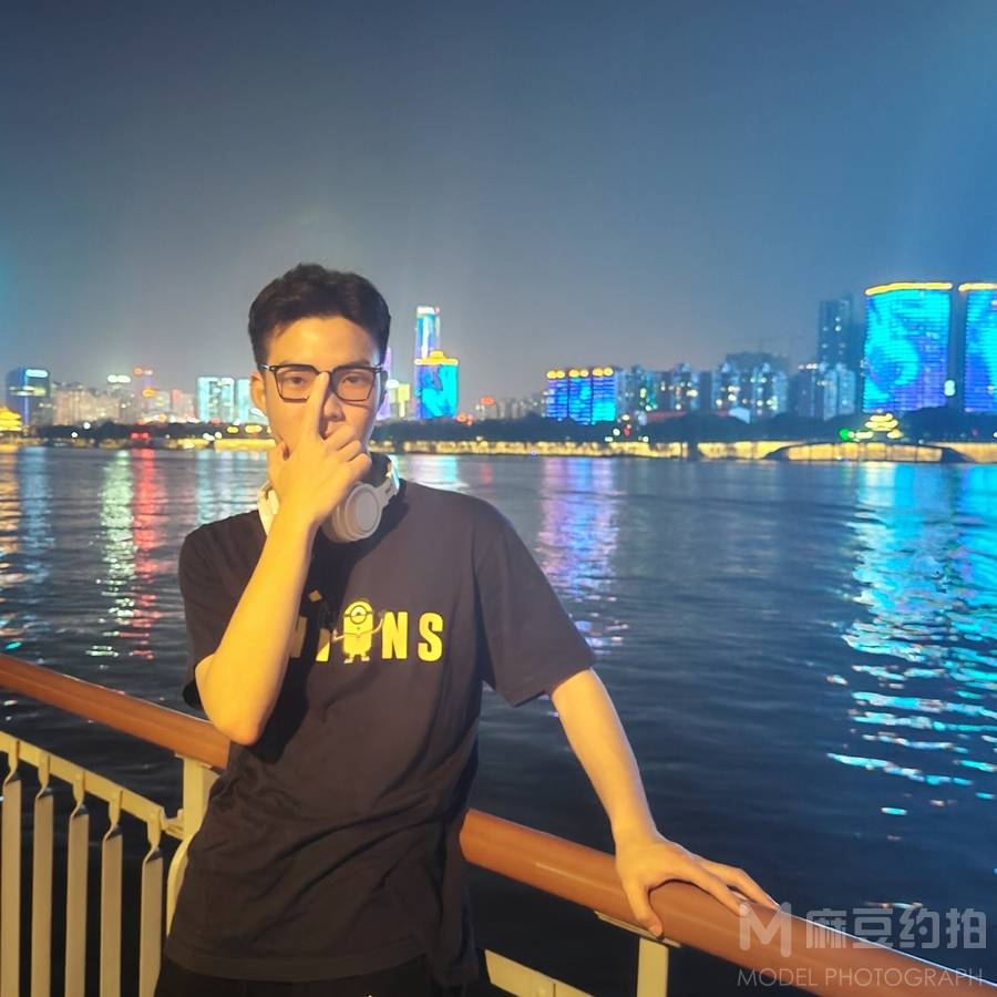 纪实模特