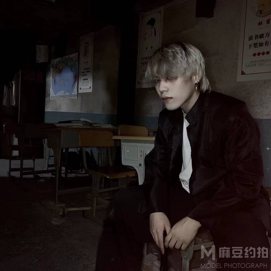 纪实模特