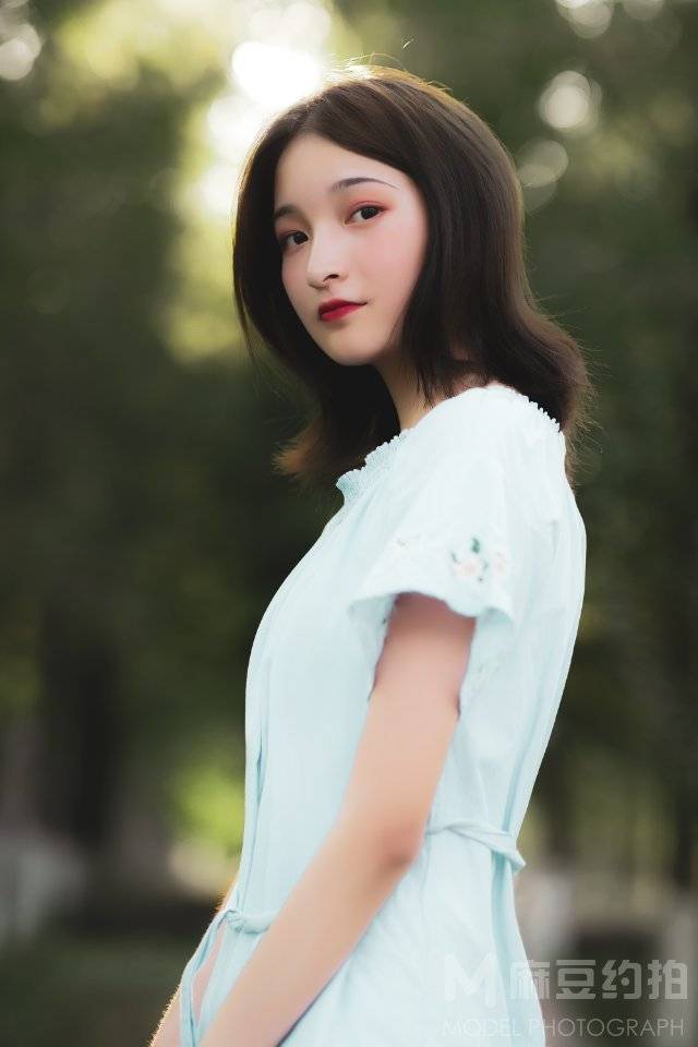 校园模特