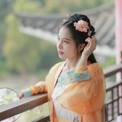 汉服模特