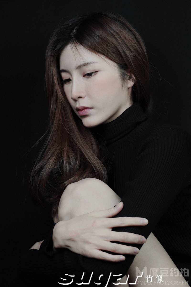 黑白模特