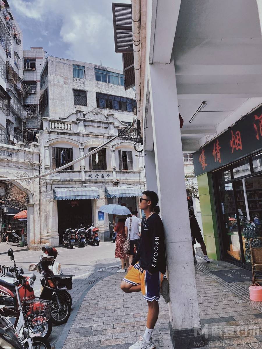 校园模特