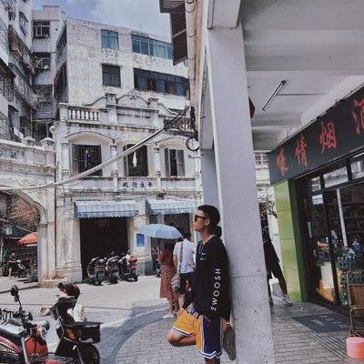 校园模特