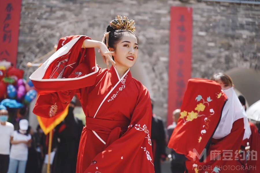 汉服模特