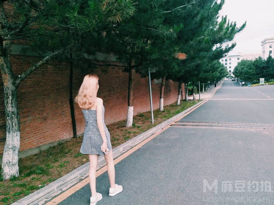 黑白模特