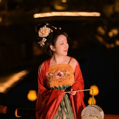 汉服模特