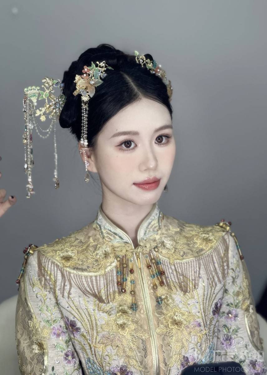 妆容模特