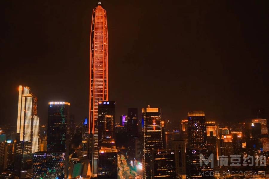 夜景模特