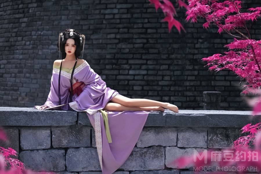 黑白模特