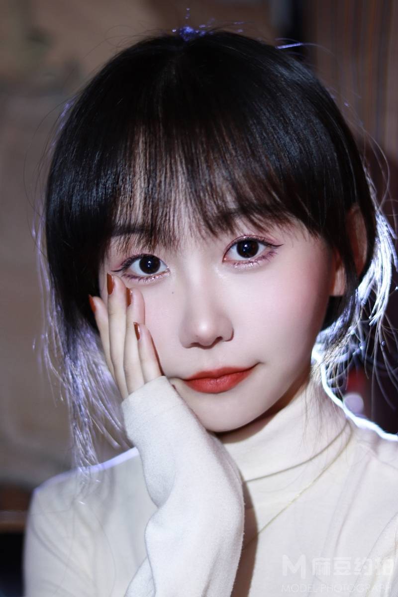 胶片模特