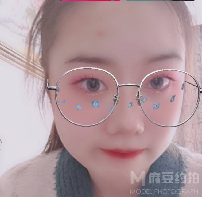妆容模特