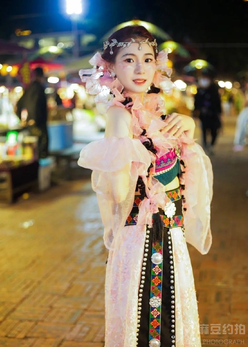 夜景模特