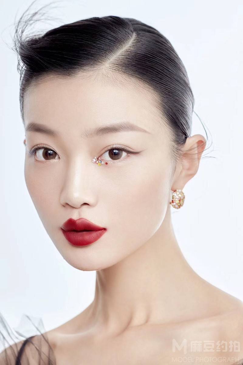 妆容模特