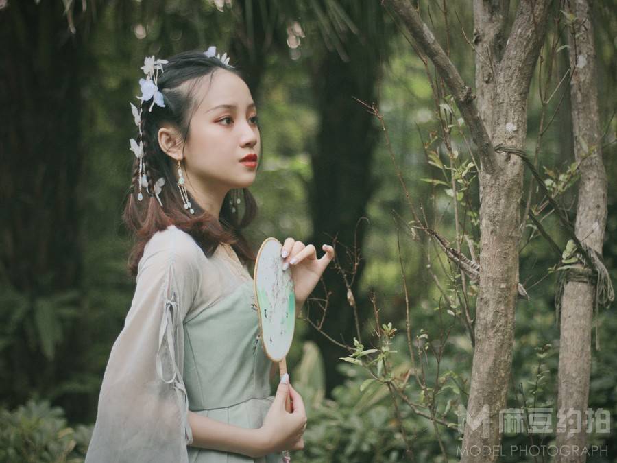 汉服模特