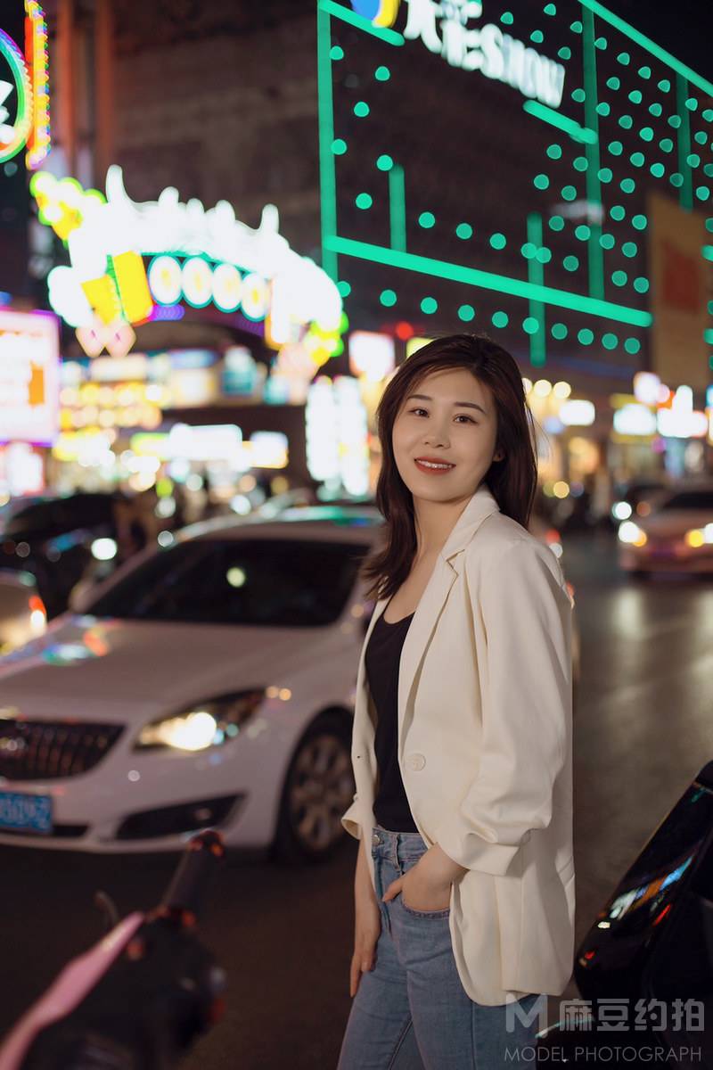 夜景模特