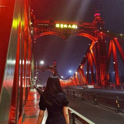 夜景模特