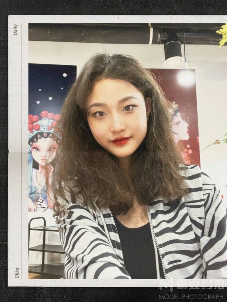 妆容模特