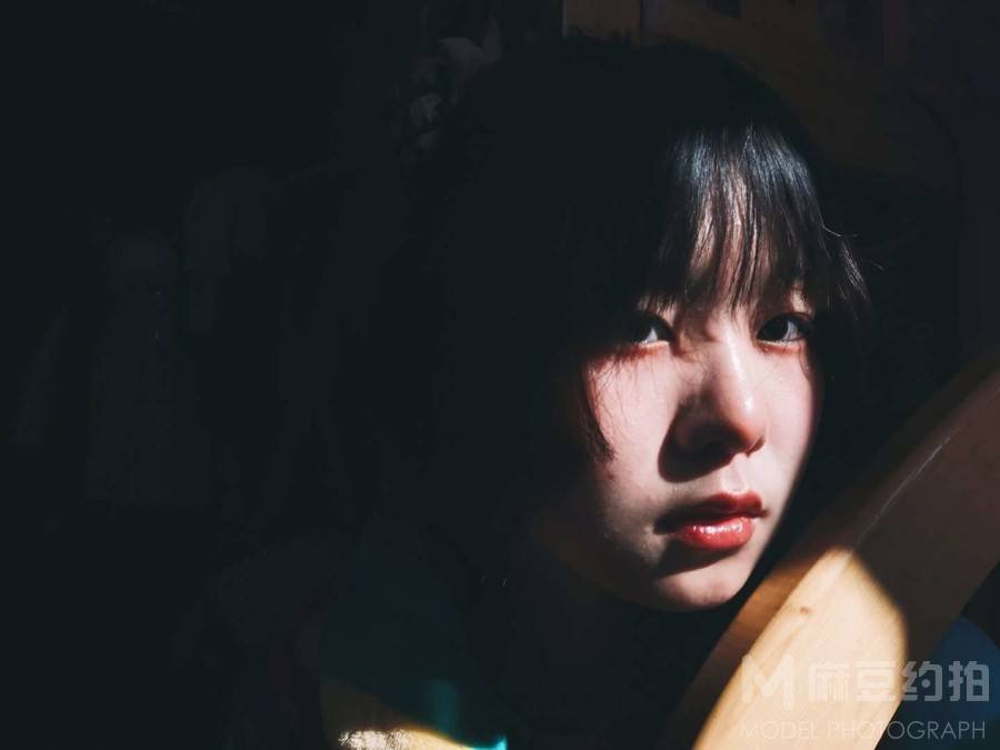 胶片模特