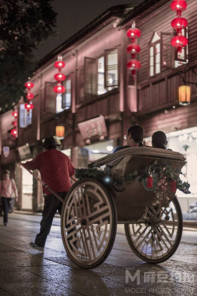 夜景模特