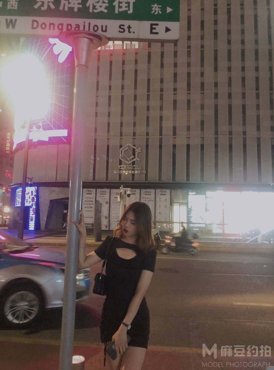 夜景模特
