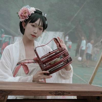 汉服模特
