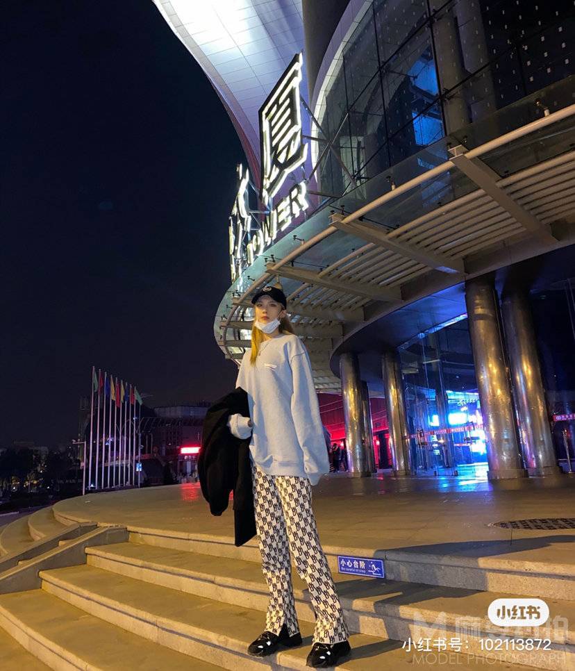 夜景模特