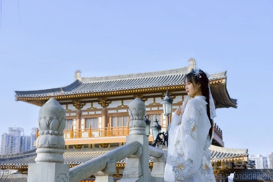 汉服模特