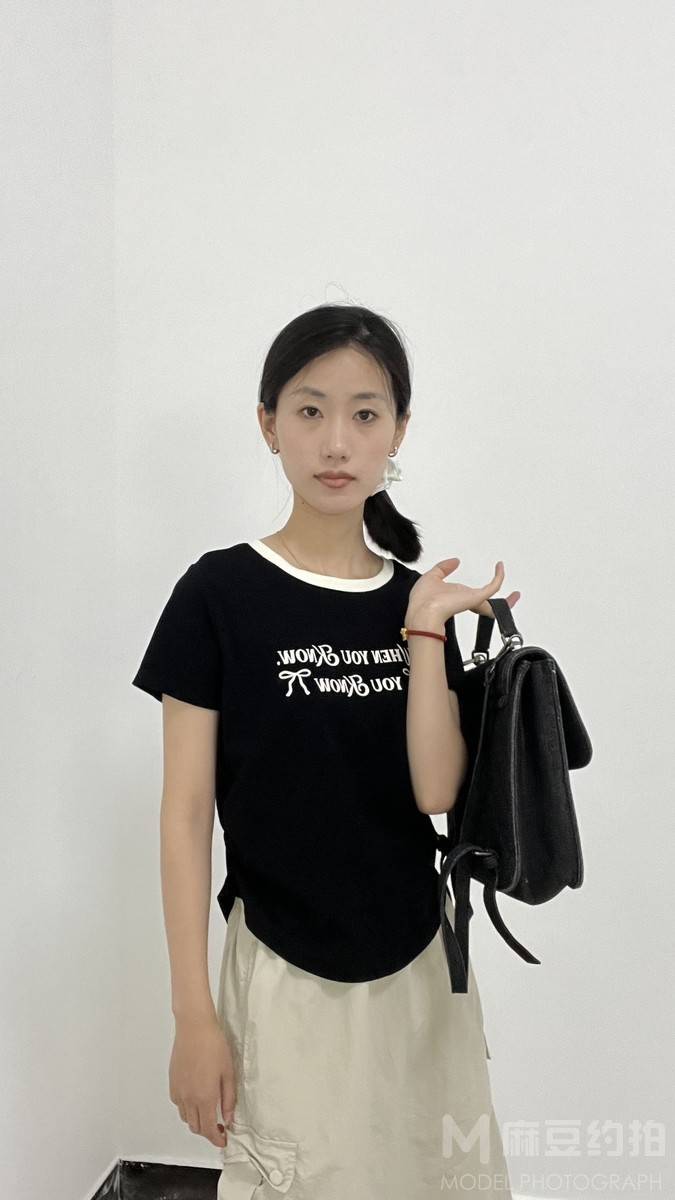 纪实模特
