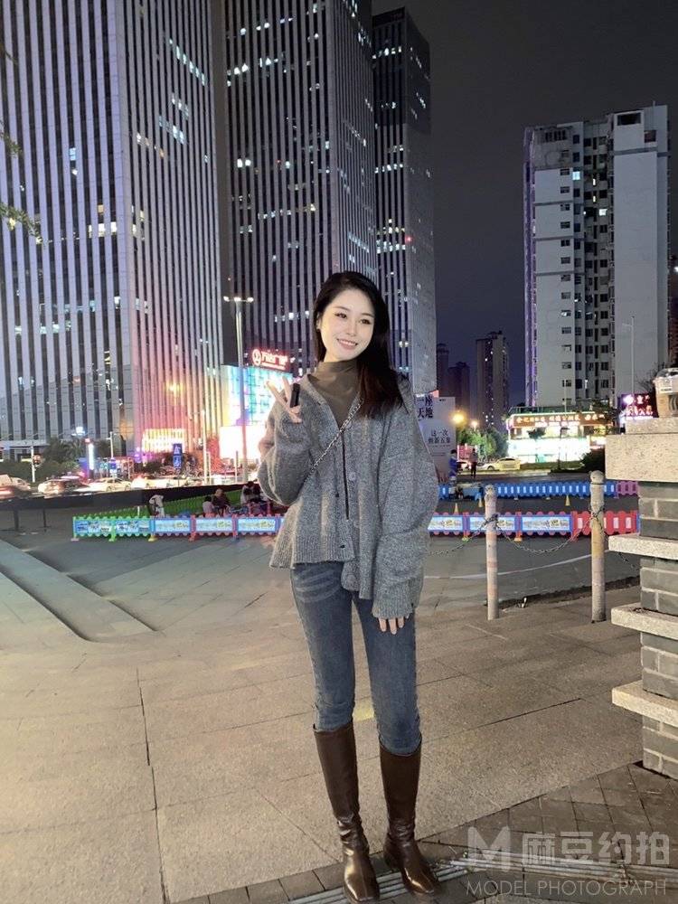 妆容模特