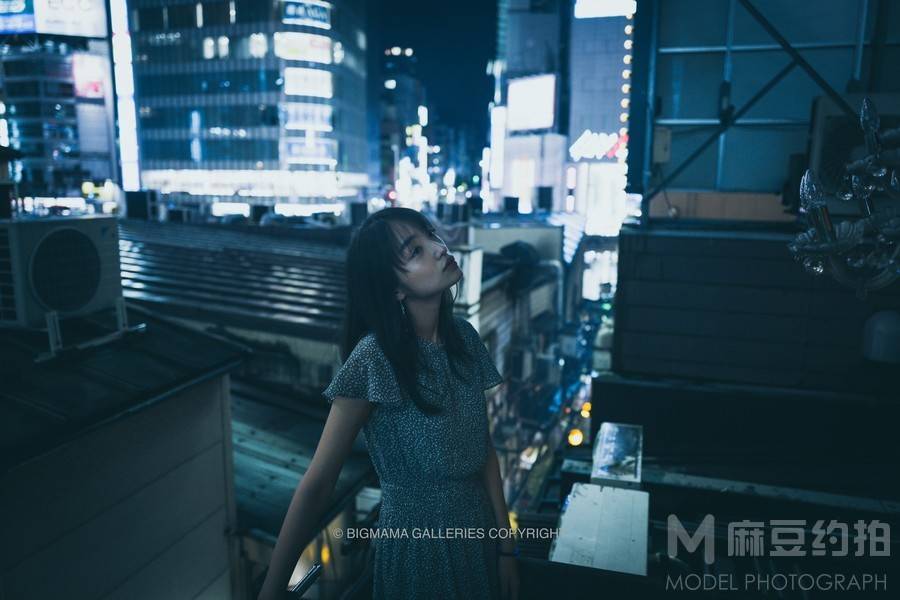 夜景模特