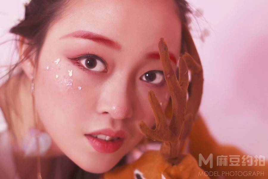 妆容模特