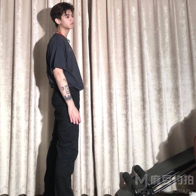 暗黑模特