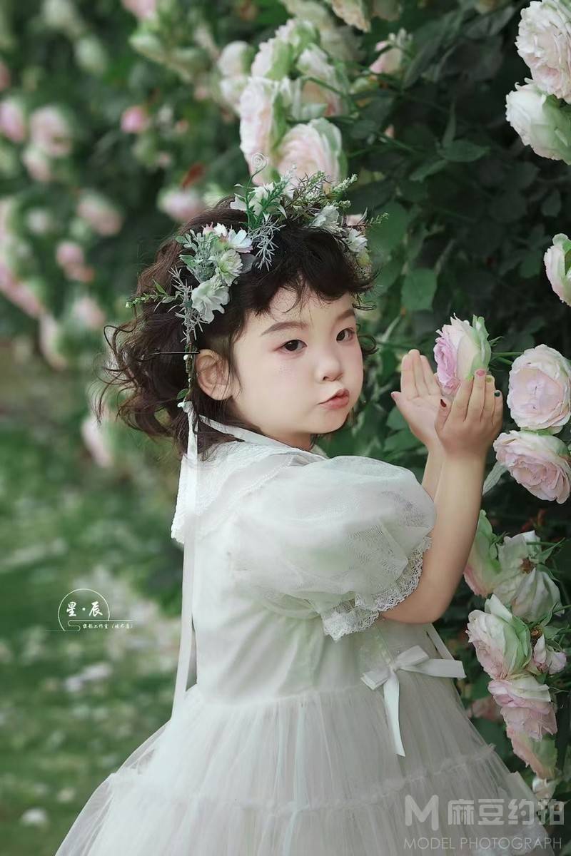 孕照模特
