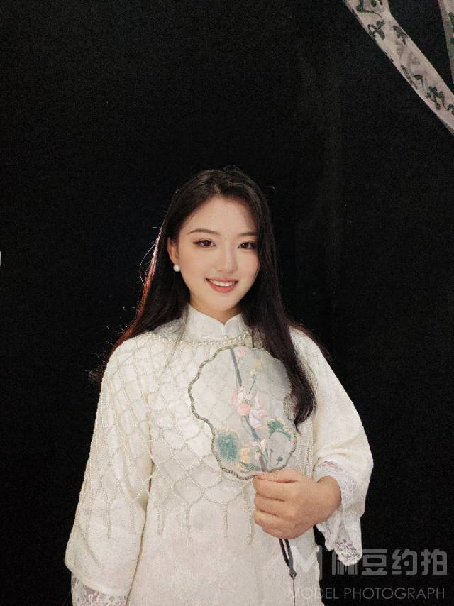 民国模特