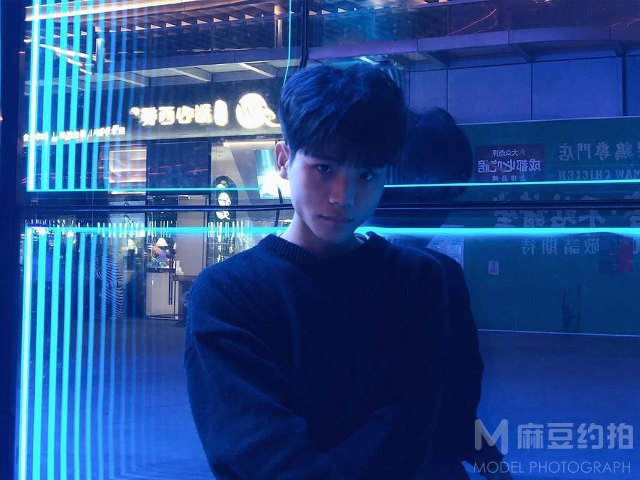 夜景模特