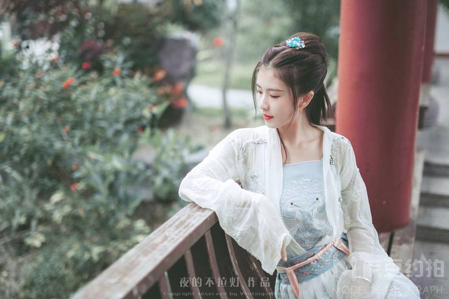 汉服模特