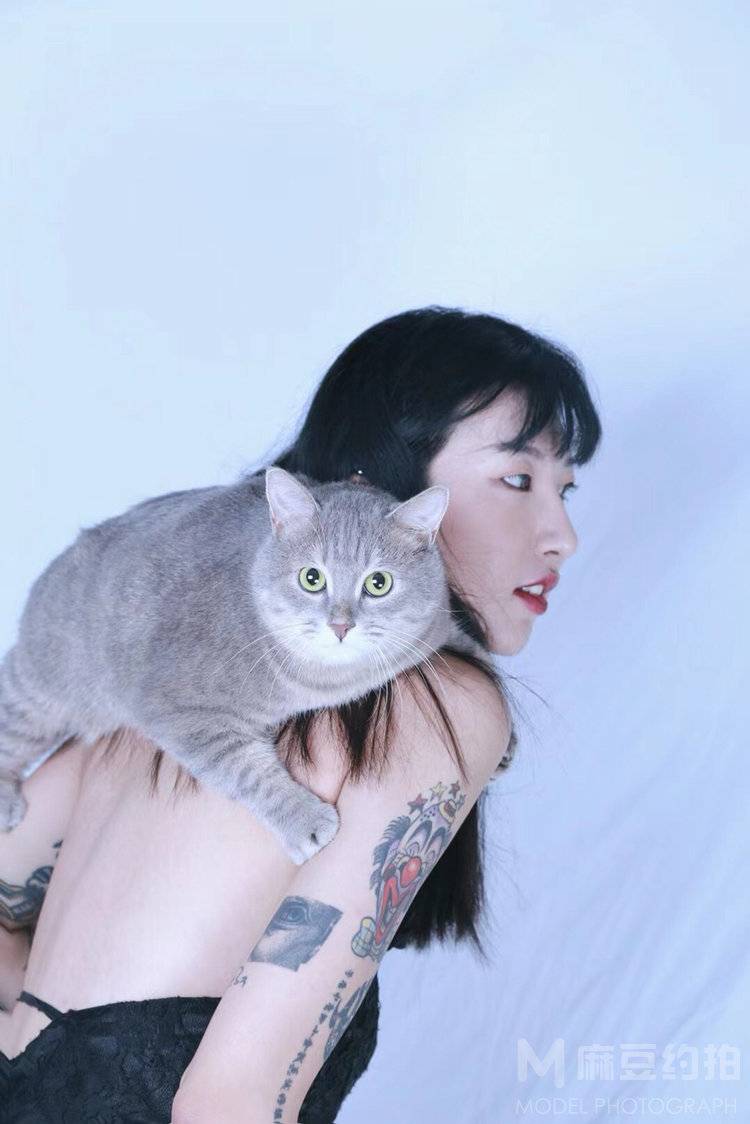 纪实模特
