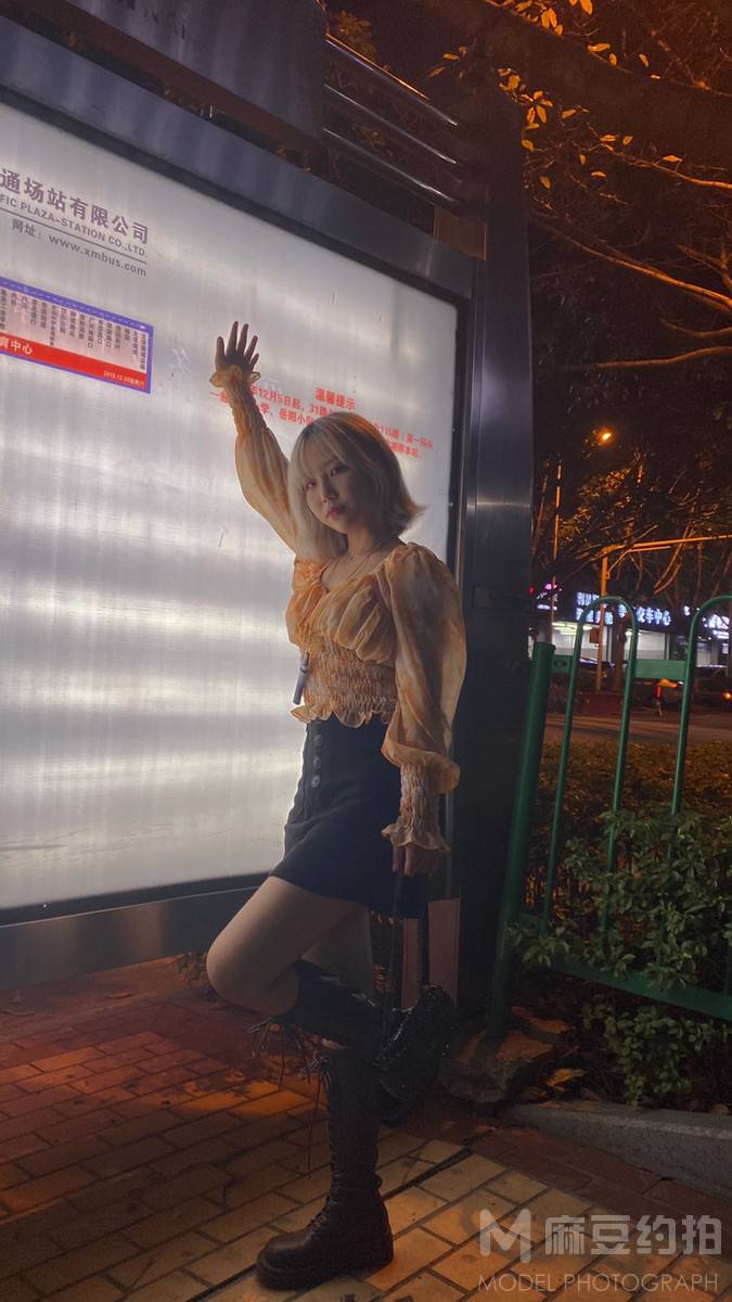 校园模特