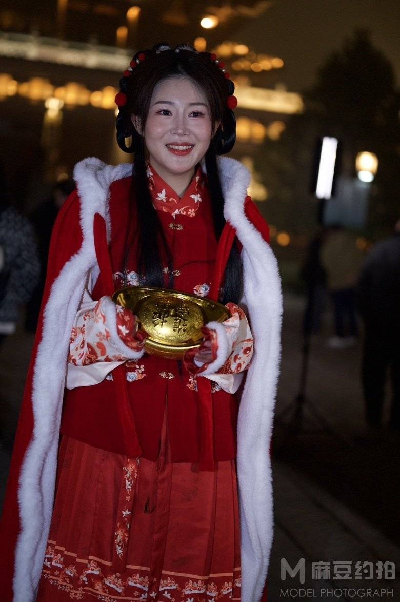汉服模特