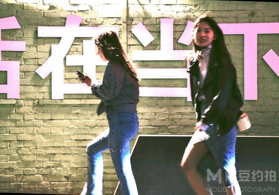 胶片模特