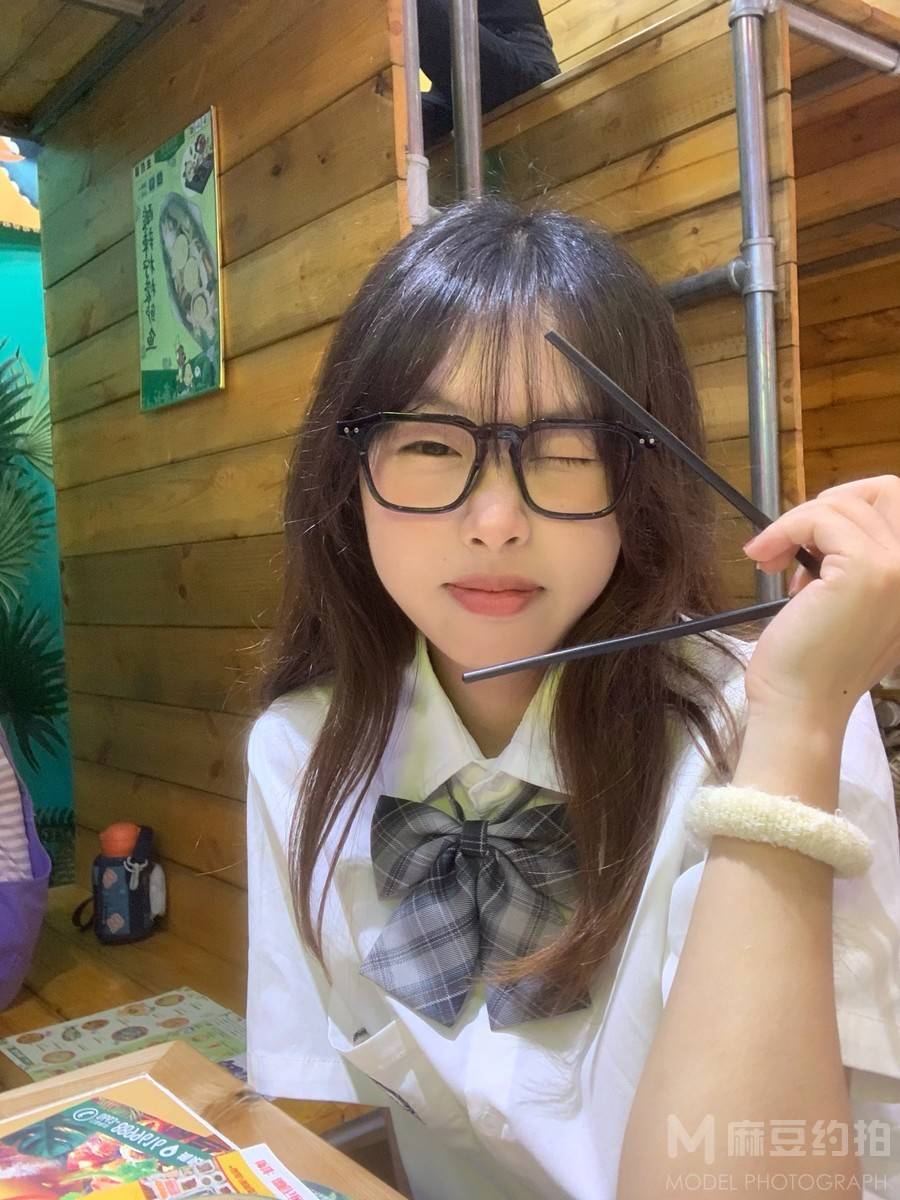 校园模特