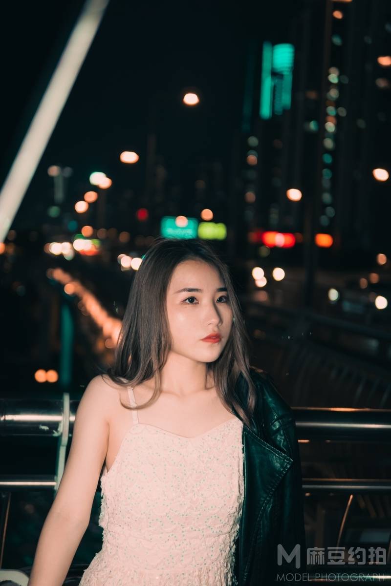 夜景模特