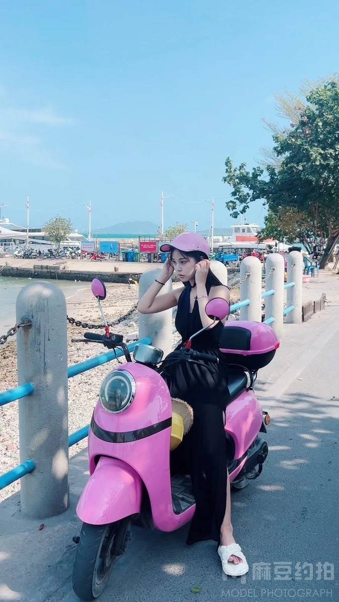 黑白模特