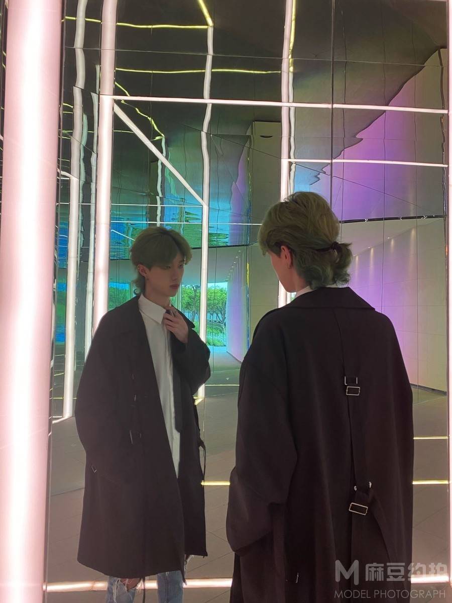 暗黑模特